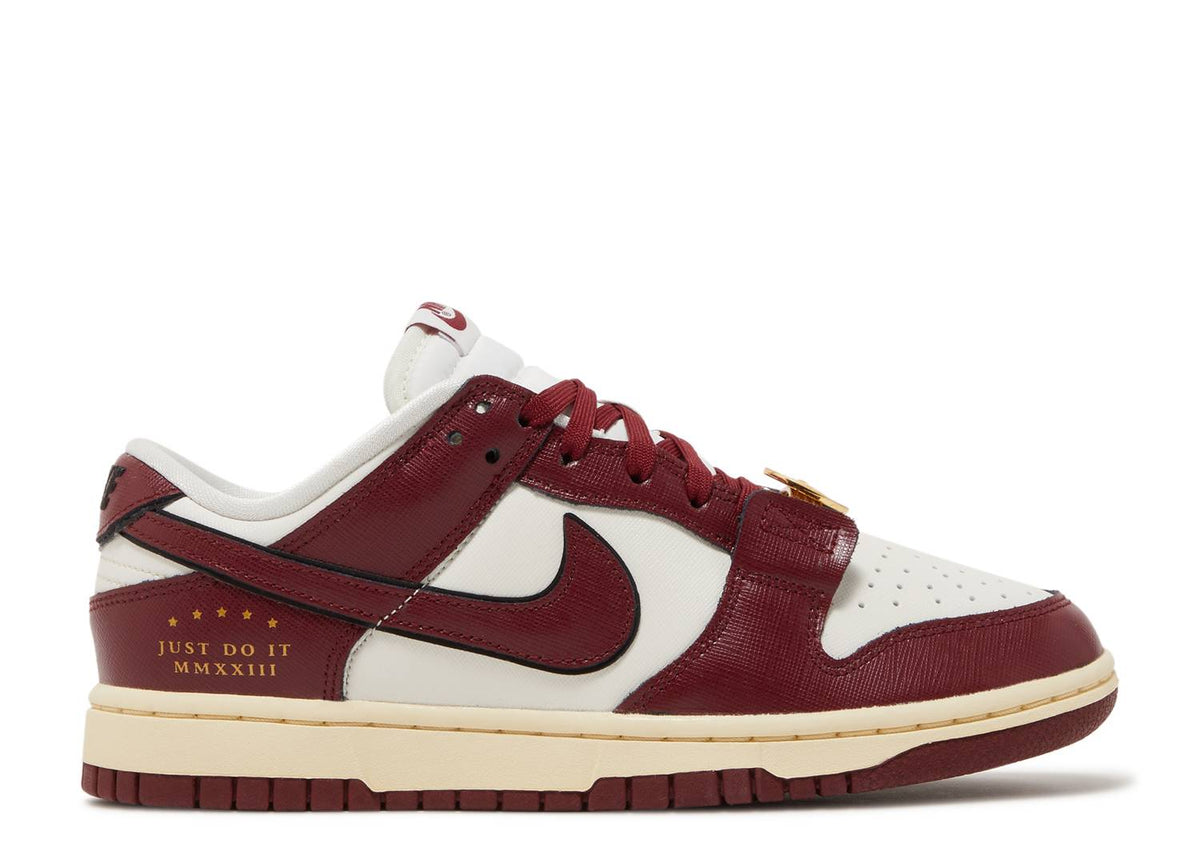 Davenzarry | Women's Dunk Low SE 'Sisterhood - Team Red' | View 1