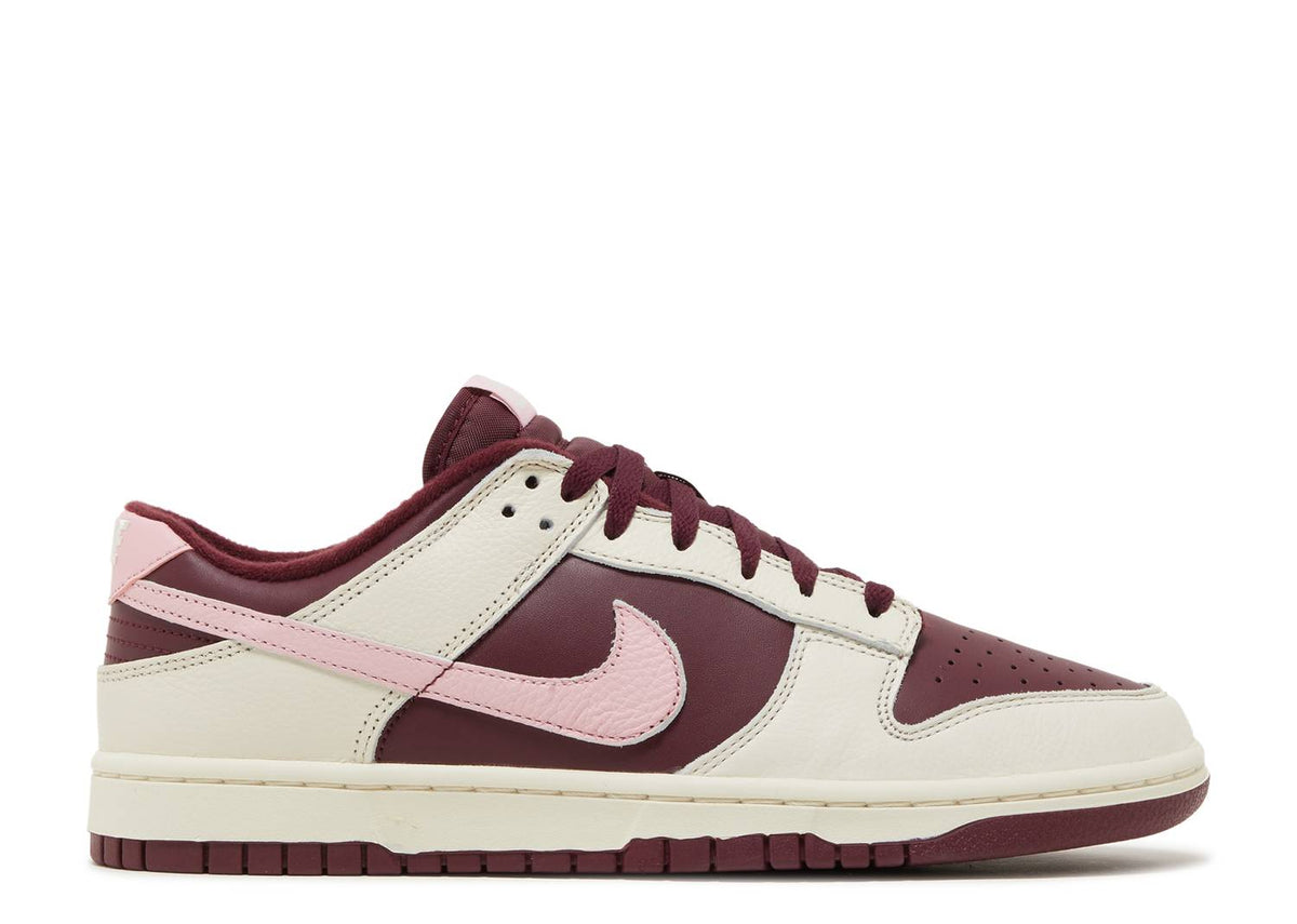 Davenzarry | Nike Dunk Low Premium ‘Valentine’s Day’ | View 1