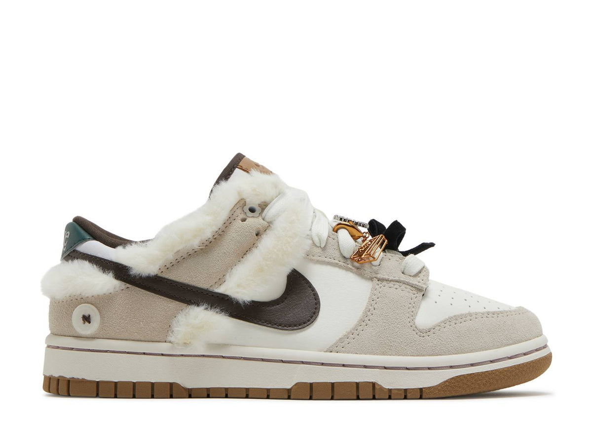 Davenzarry | Women's Dunk Low 'Mink And Jewels' | View 1