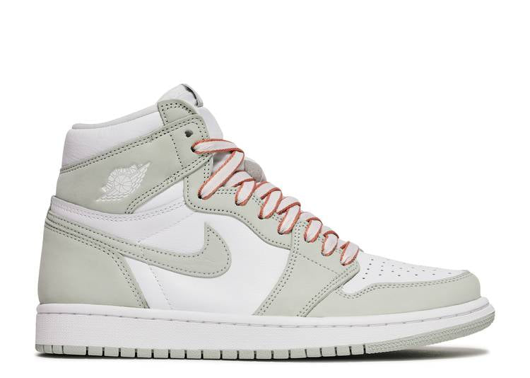 Davenzarry | Women's Air Jordan 1 Retro High OG 'Seafoam' | View 1