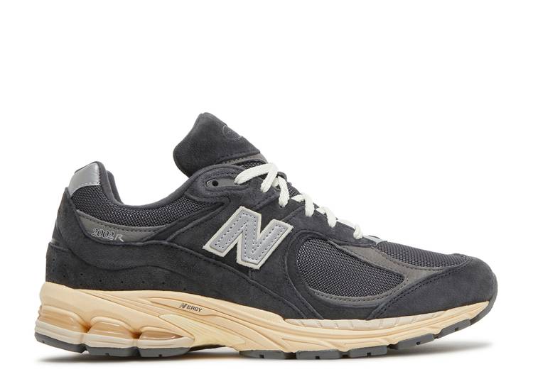 Davenzarry - New Balance 2002R 'Black' - Image 1