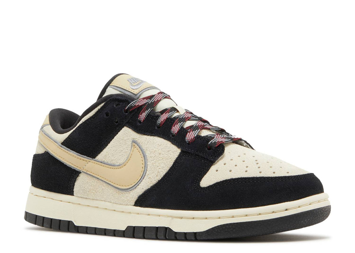 Davenzarry | Women's Dunk Low LX 'Black Suede' | View 2