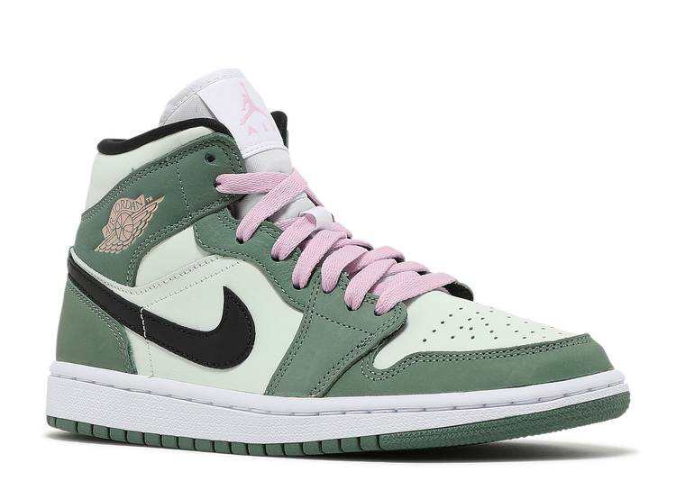 Davenzarry | Women's Air Jordan 1 Mid SE 'Dutch Green' | View 2