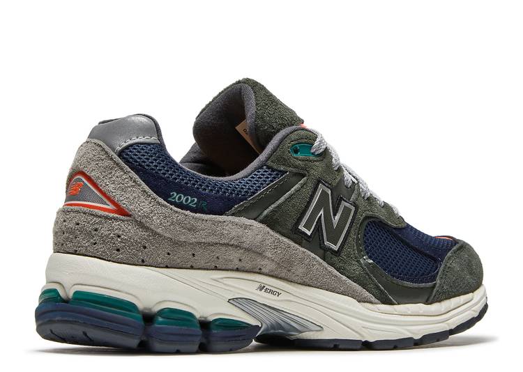 Davenzarry | New Balance 2002 'Defense Green Natural Indigo' | View 3