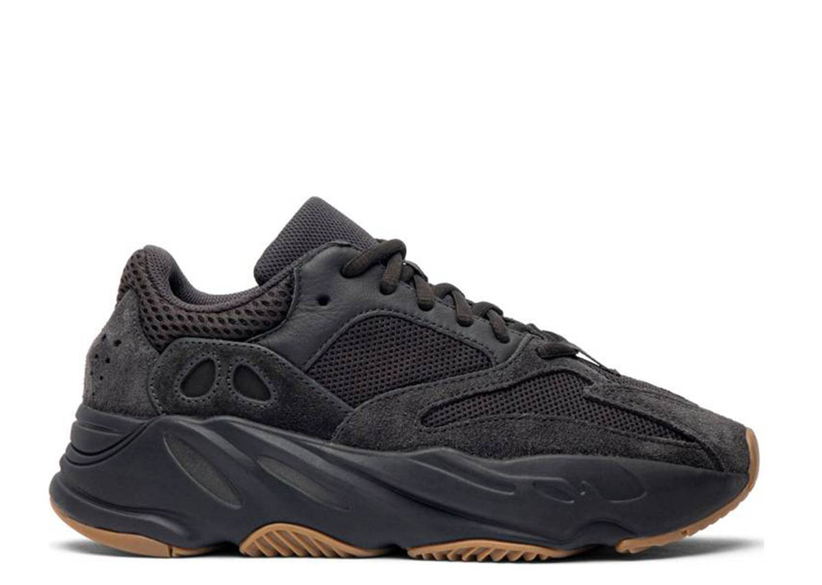 Davenzarry | Yeezy Boost 700 'Utility Black' | View 1