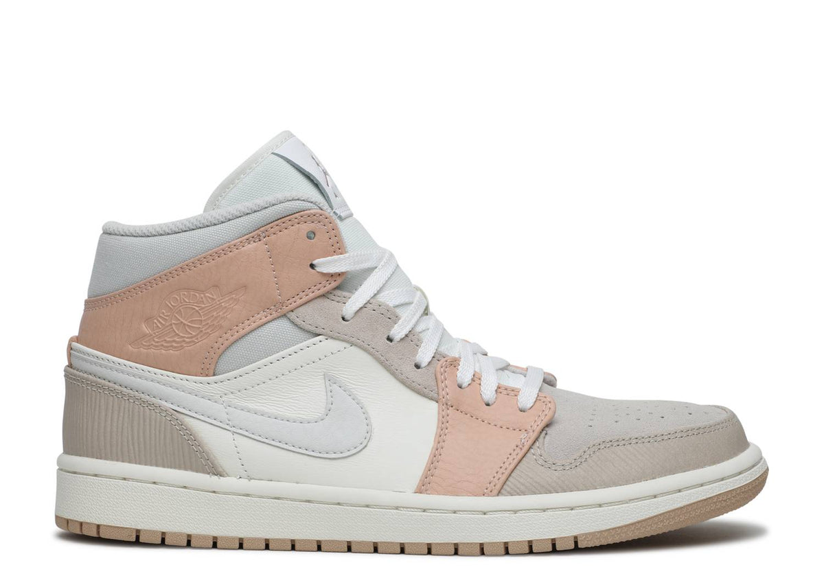 Davenzarry | Air Jordan 1 Mid 'Milan' | View 1