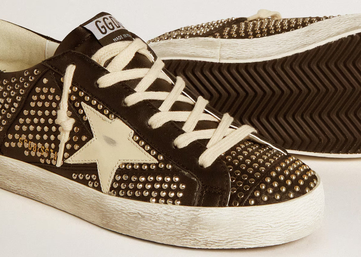 Davenzarry | Golden Goose Super-Star Black Nappa Silver - Women's | View 4