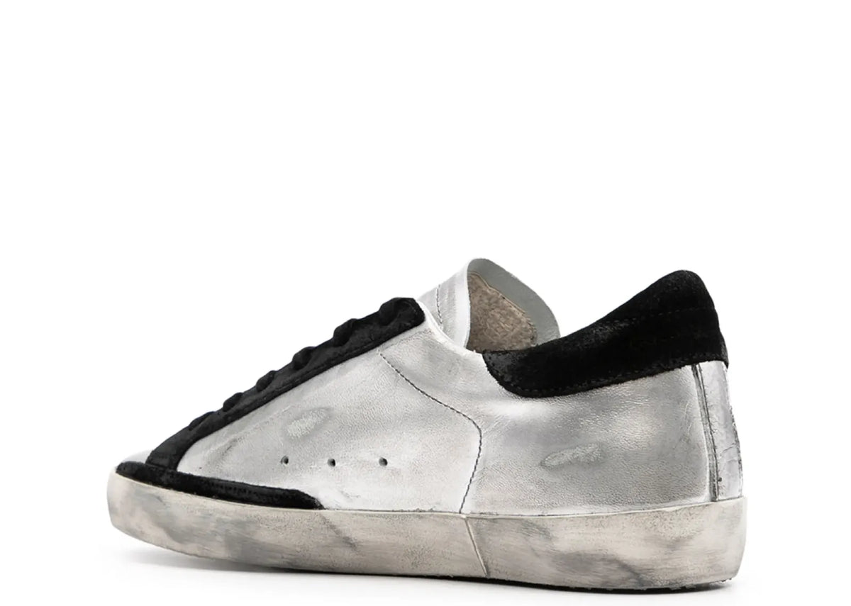 Davenzarry | Golden Goose Super-Star Leather Metallic Silver Black Star - Women's | View 3