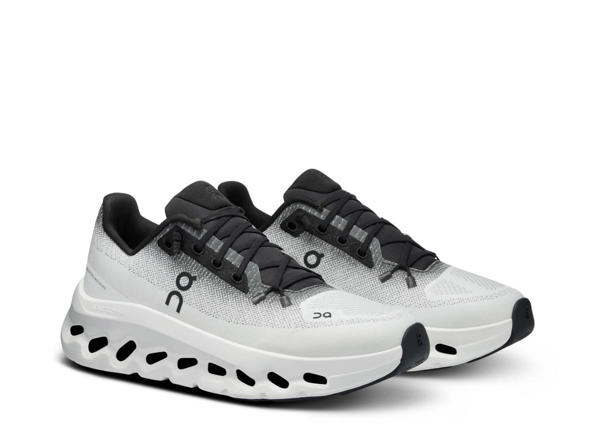 Davenzarry | On Running Cloudtilt Black Ivory - Women's | View 2