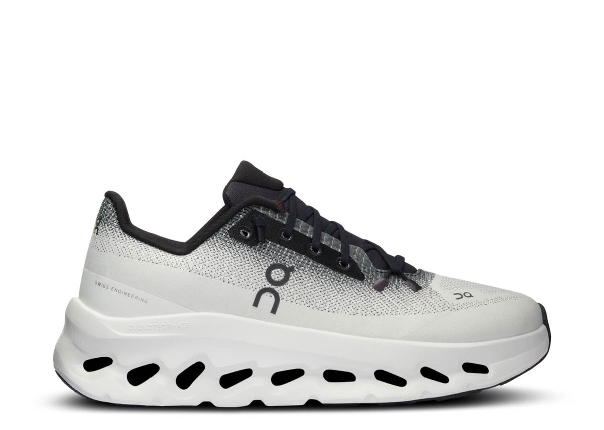 Davenzarry | On Running Cloudtilt Black Ivory - Women's | View 1