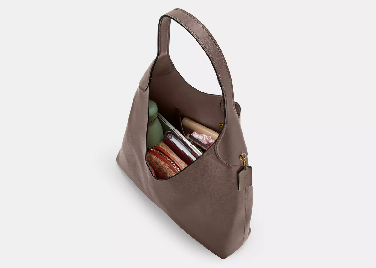 Davenzarry | Coach Brooklyn Shoulder Bag 39 Brass/Dark Stone | View 2