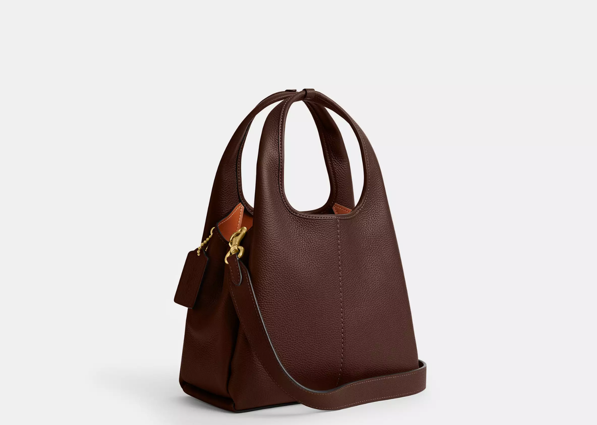 Davenzarry | Coach Lana Shoulder Bag 23 Brass/Maple | View 2