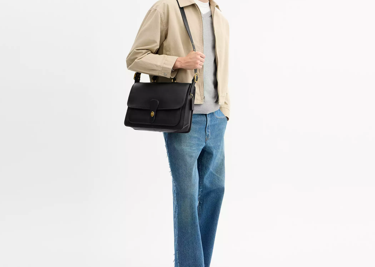 Davenzarry | Coach Metropolitan Messenger Bag Brass/Black | View 4