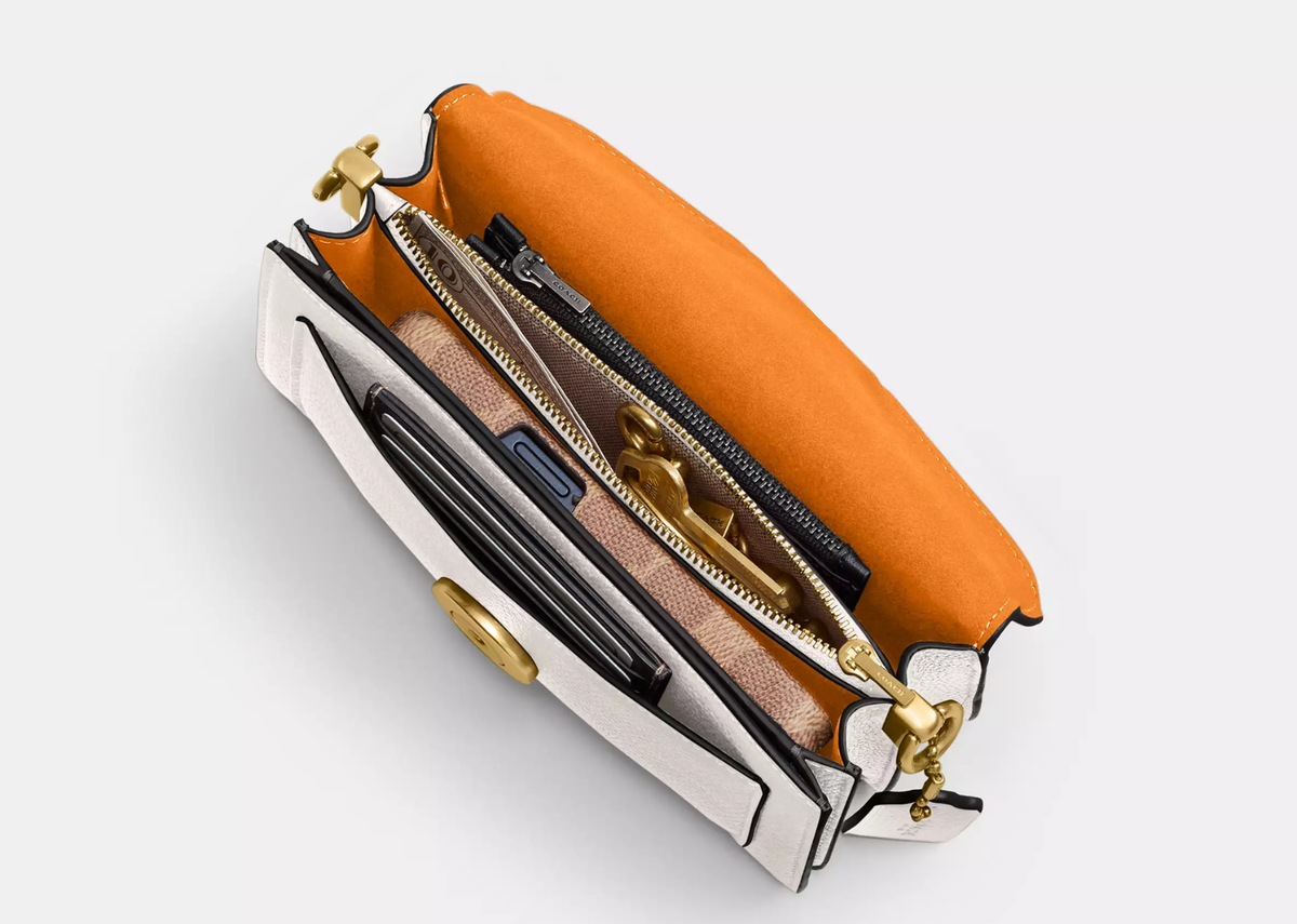 Davenzarry | Coach Tabby Shoulder Bag 20 Brass/Chalk | View 4