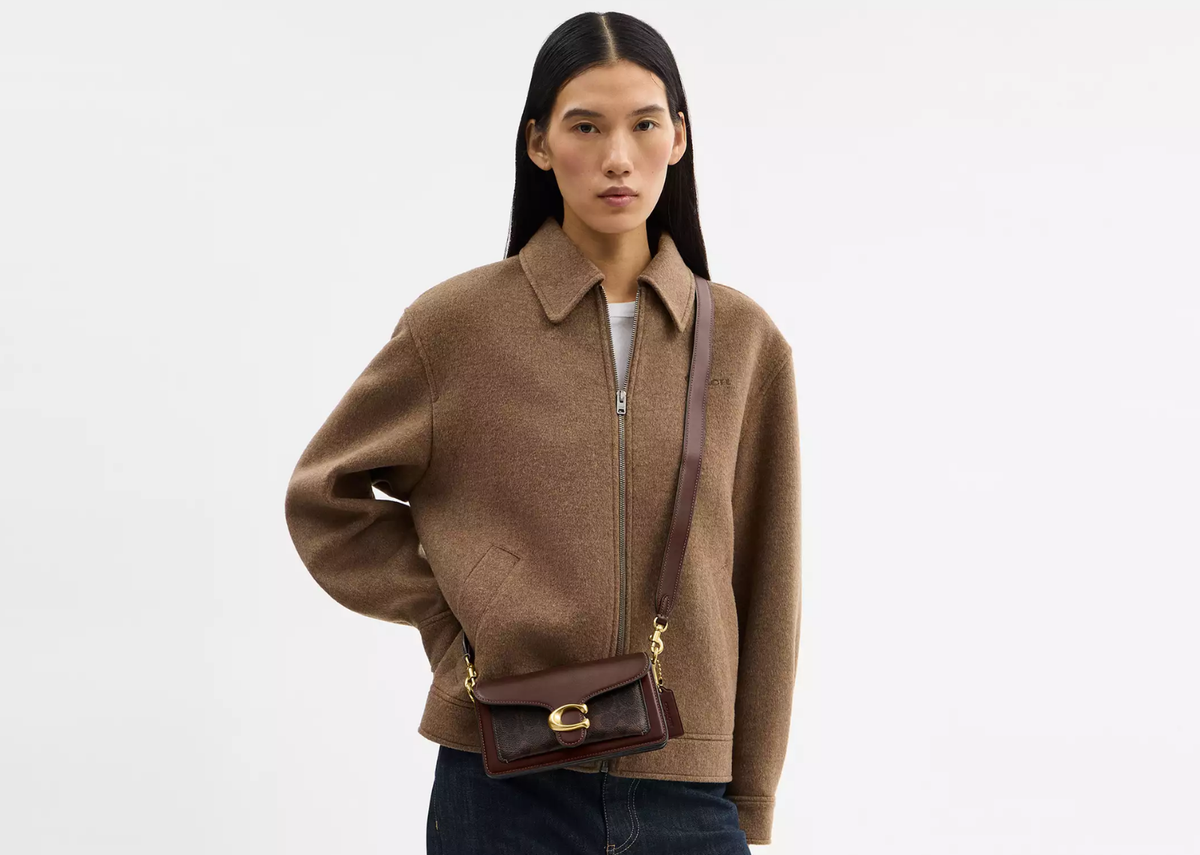 Davenzarry | Coach Tabby Shoulder Bag 20 In Signature Canvas Brass/Maple | View 3