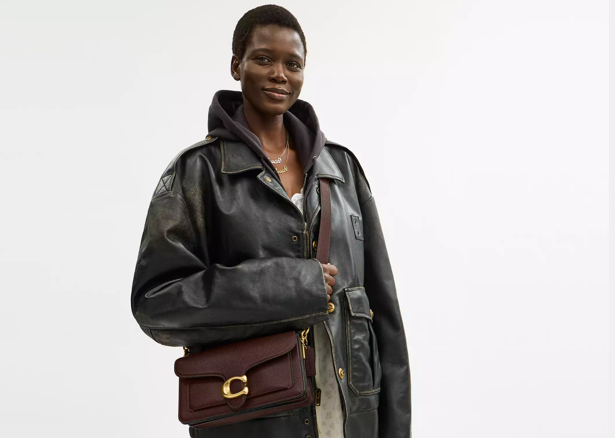 Davenzarry | Coach Tabby Shoulder Bag 26 Brass/Maple | View 5