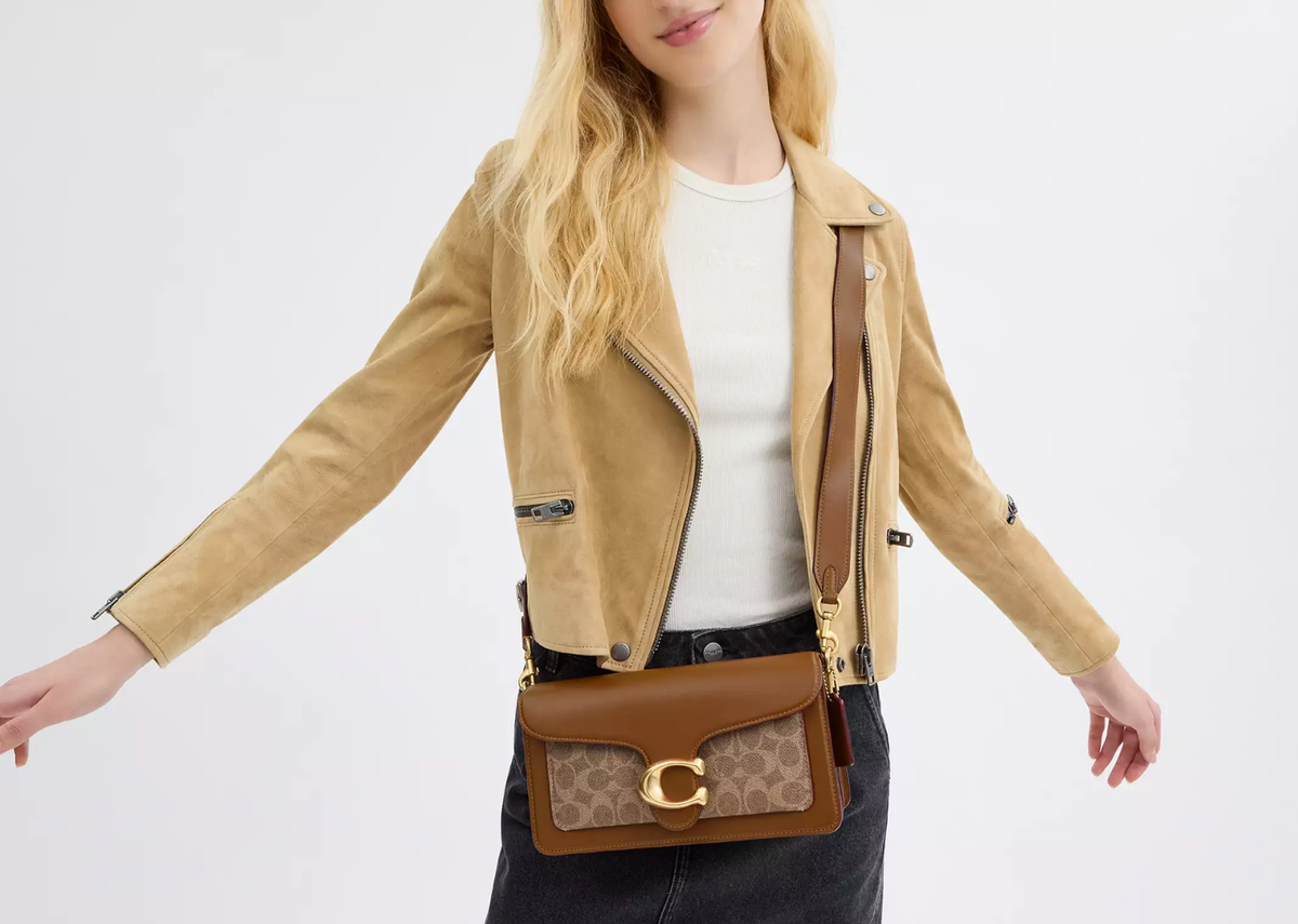 Davenzarry | Coach Tabby Shoulder Bag 26 In Signature Canvas Brass/Tan Brown | View 3