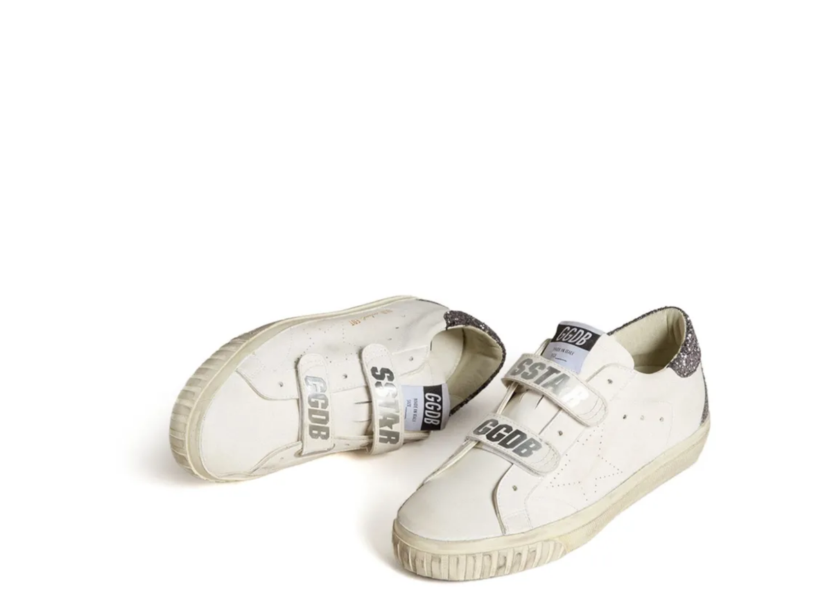 Davenzarry | Golden Goose Bio-Based Old School Perforated Star Glitter Heel Tab - Women's | View 2