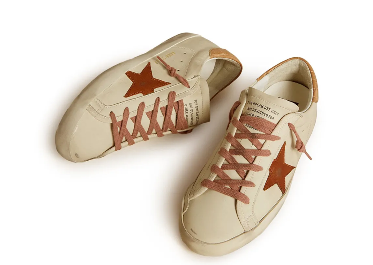 Davenzarry | Golden Goose Super-Star White Leather Star Beige Croc Heel Tab - Women's | View 2