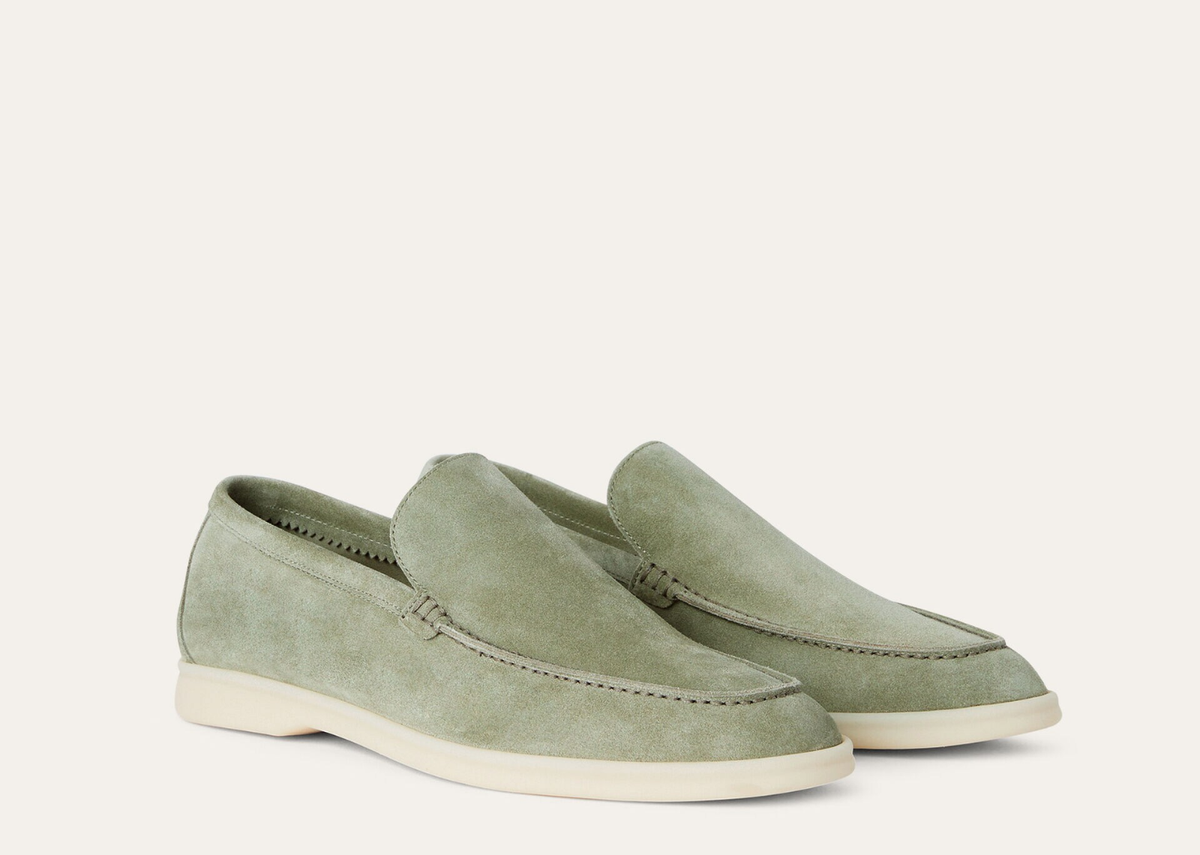 Davenzarry | Loro Piana Summer Walk Loafer Suede Powder Tea | View 2