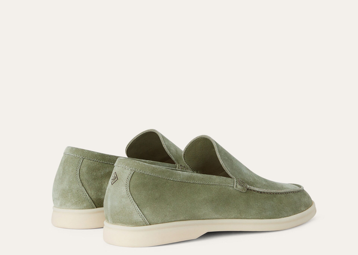 Davenzarry | Loro Piana Summer Walk Loafer Suede Powder Tea | View 3