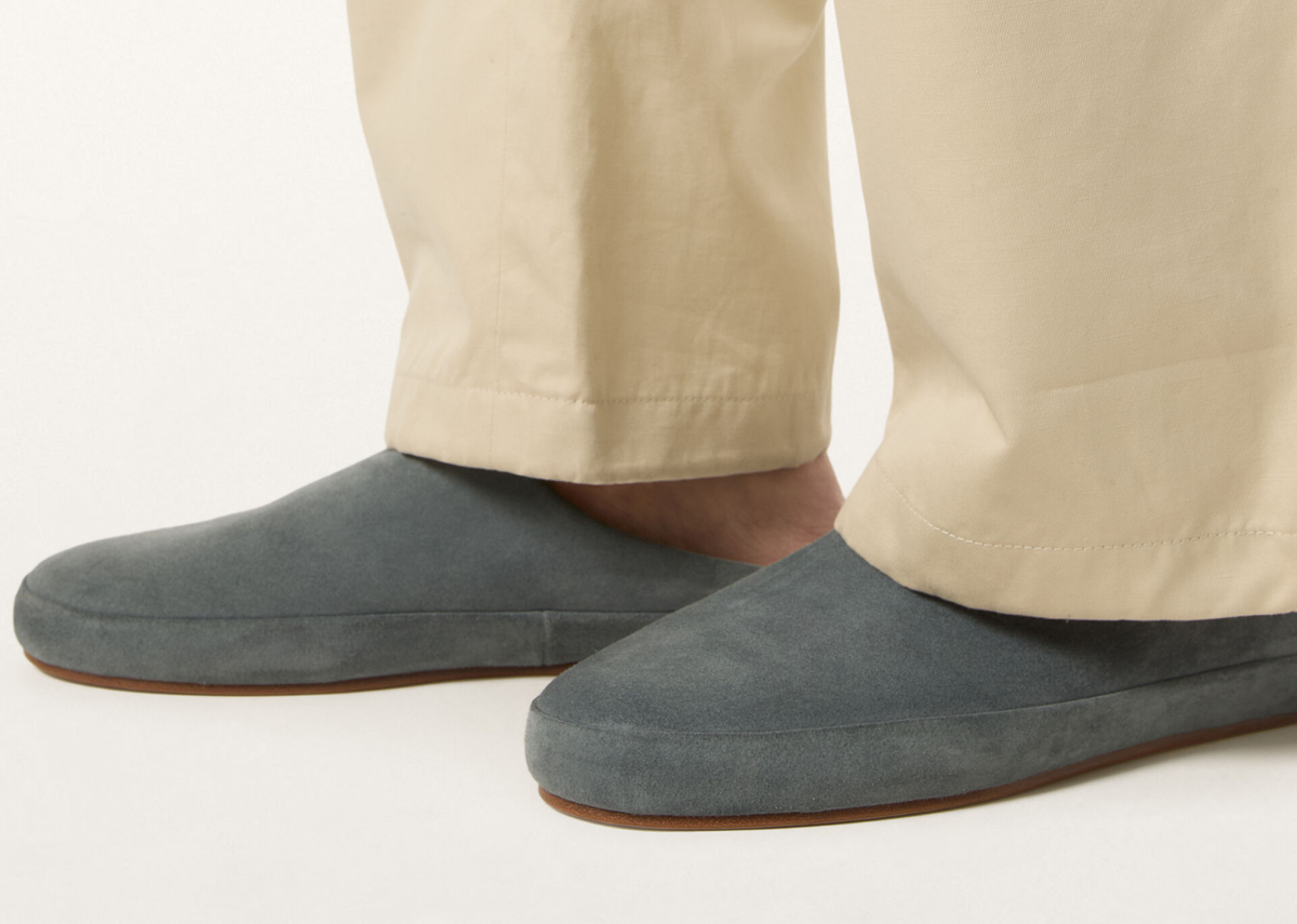 Davenzarry | Loro Piana Tomori Walk Mule Suede Bluish Grey | View 5